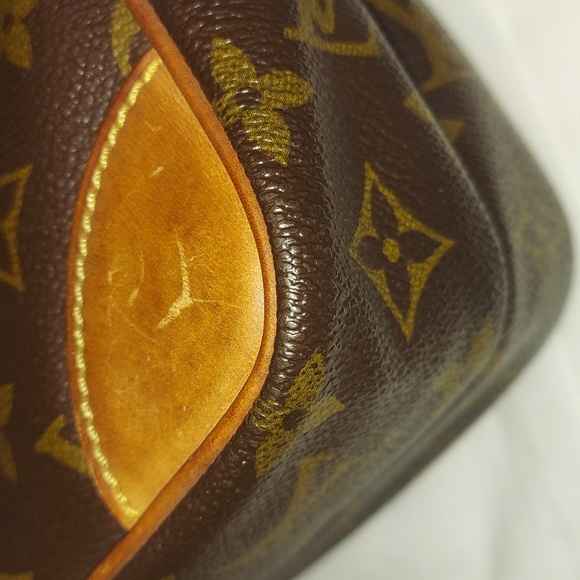 LOUIS VUITTON Aunthentic Vintage Monogram Amazon Shoulder Crossbody Bag - Picture 8 of 16